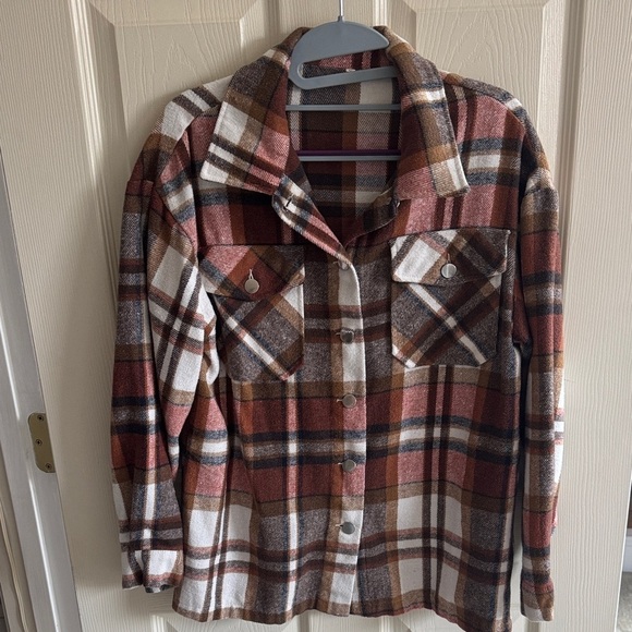 Tops - Plaid Button-Up Shirt